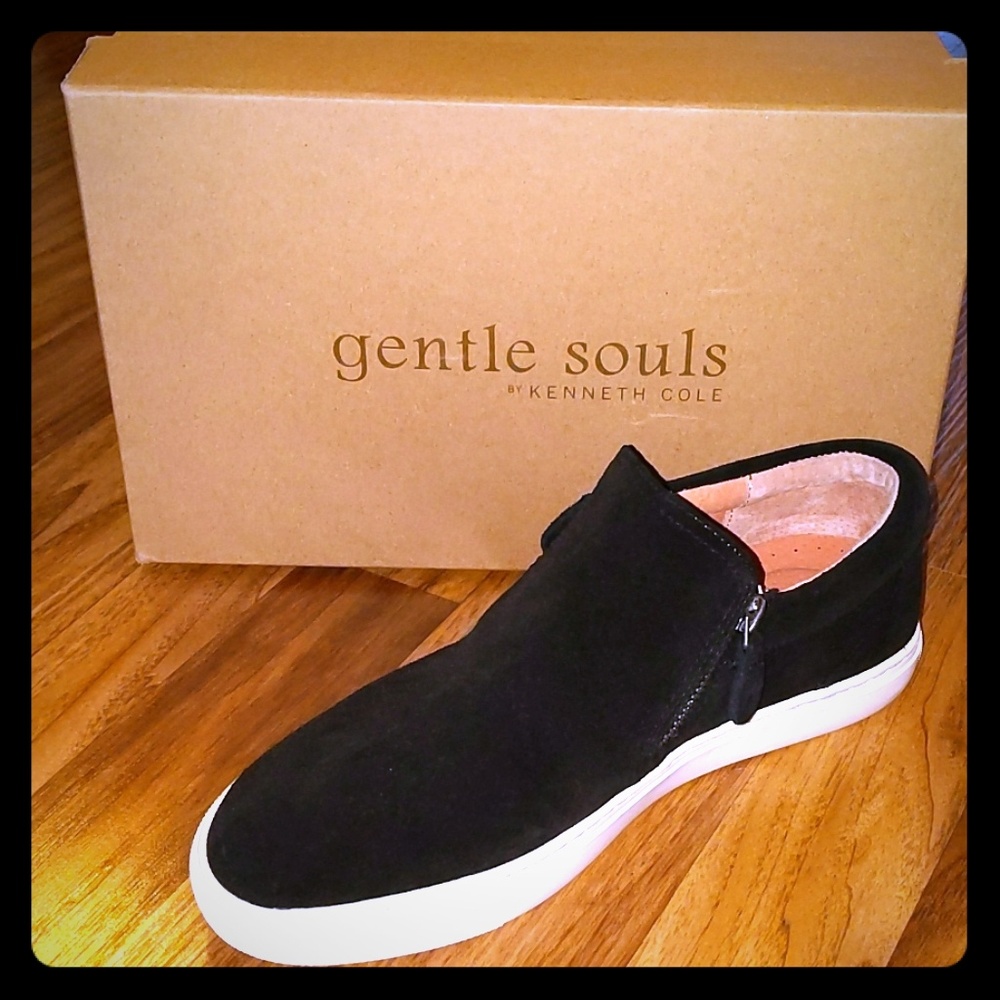 Kenneth Cole Double Zip Sneaker